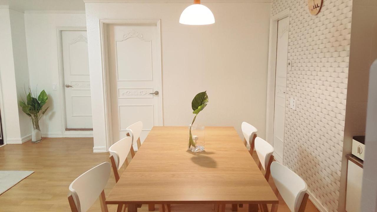 Hongdae Zoe Three Room House Seoul Exteriör bild