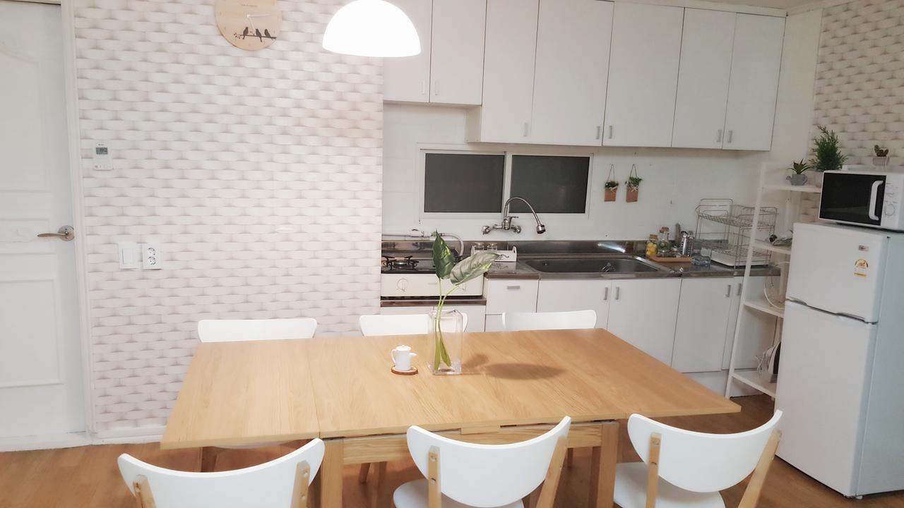 Hongdae Zoe Three Room House Seoul Exteriör bild